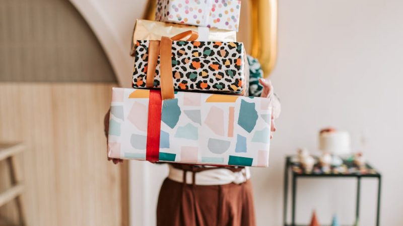 Оригинальный подарок на рождение женщине