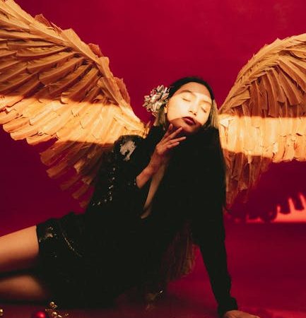 Какой купить подарок женщине