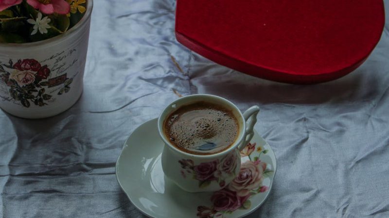 Какой подарок подарить на восьмое марта