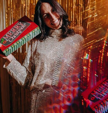 Какой можно подарок учительнице