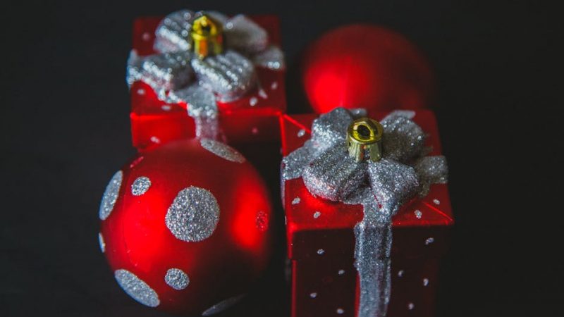 14 февраля купить подарок