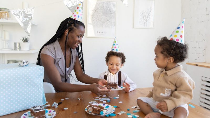 Какой нибудь подарок сделаю