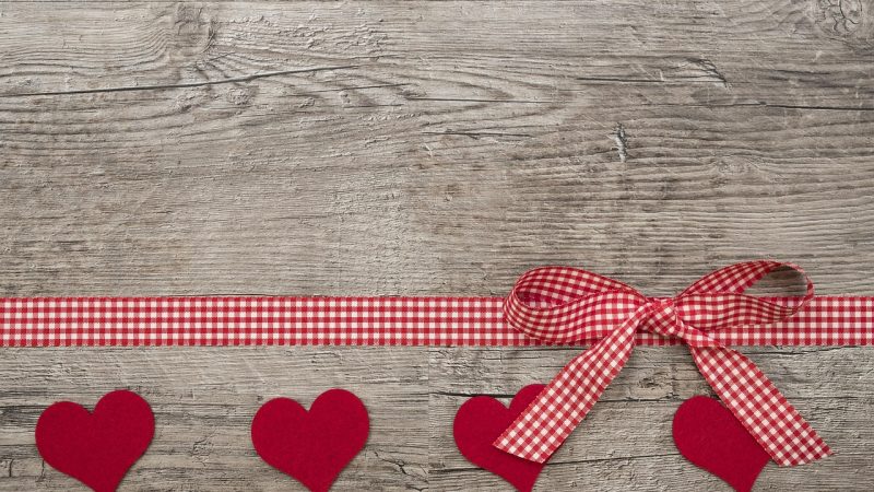 Купить подарок мужчине недорого