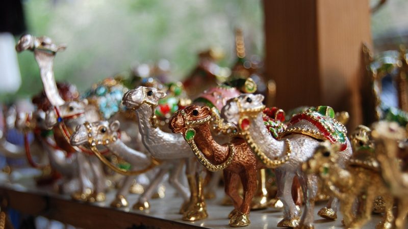 Какой подарок можно подарить на 8